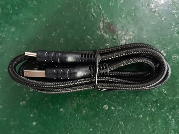 USB轉(zhuǎn)Type-C數(shù)據(jù)線，精編尼龍外被，100W大功率快充